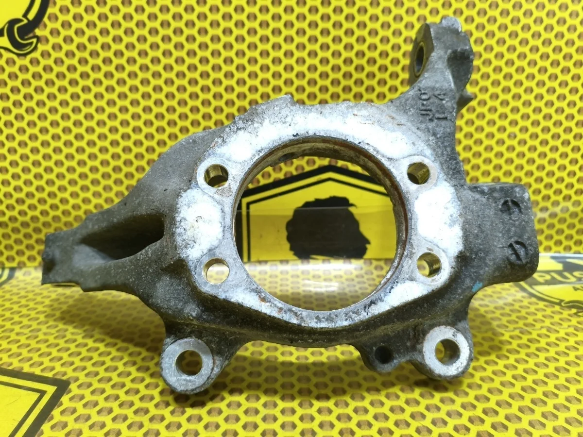 Кулак поворотный Nissan Murano 2011 40015JP00A Z51 VQ35DE, передний левый