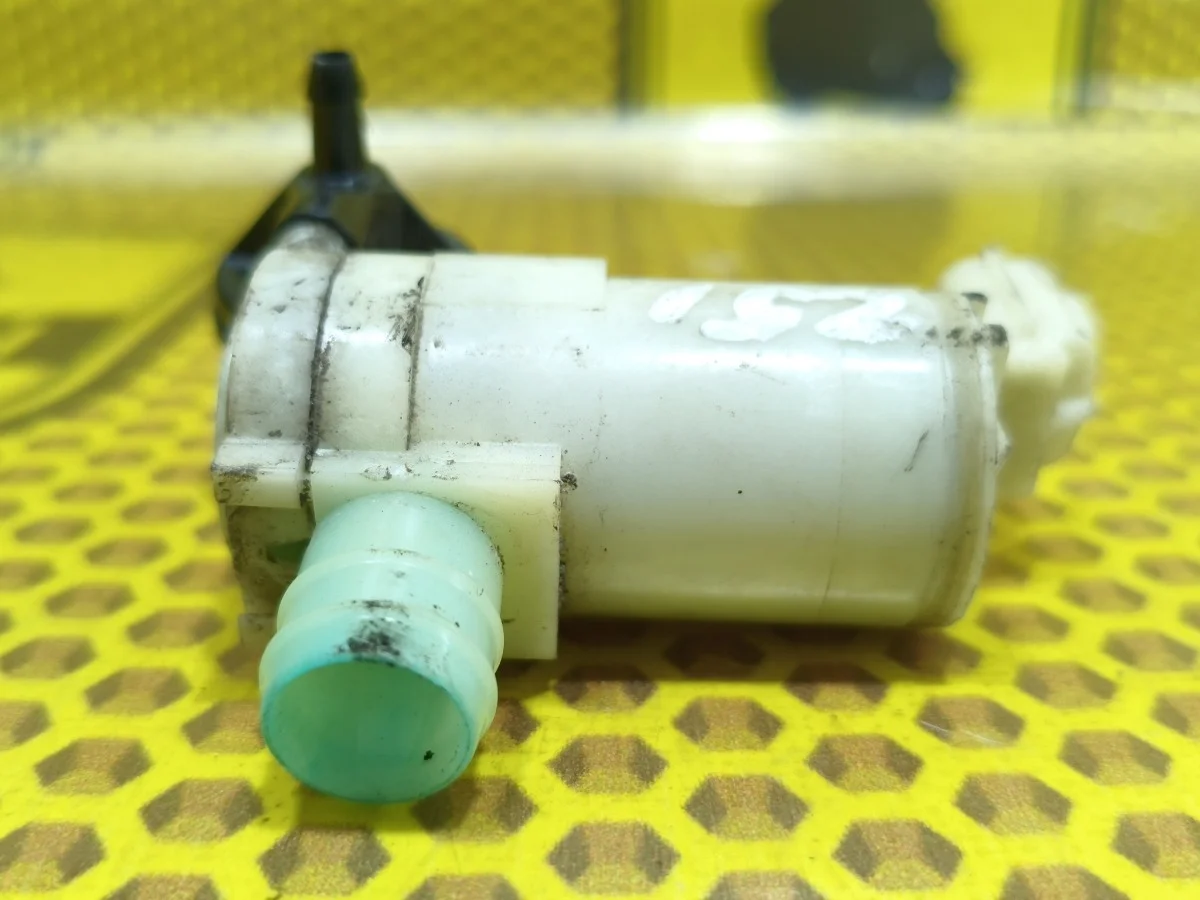 Насос омывателя лобового стекла Nissan Murano 2011 28920CA000 Z51 VQ35DE