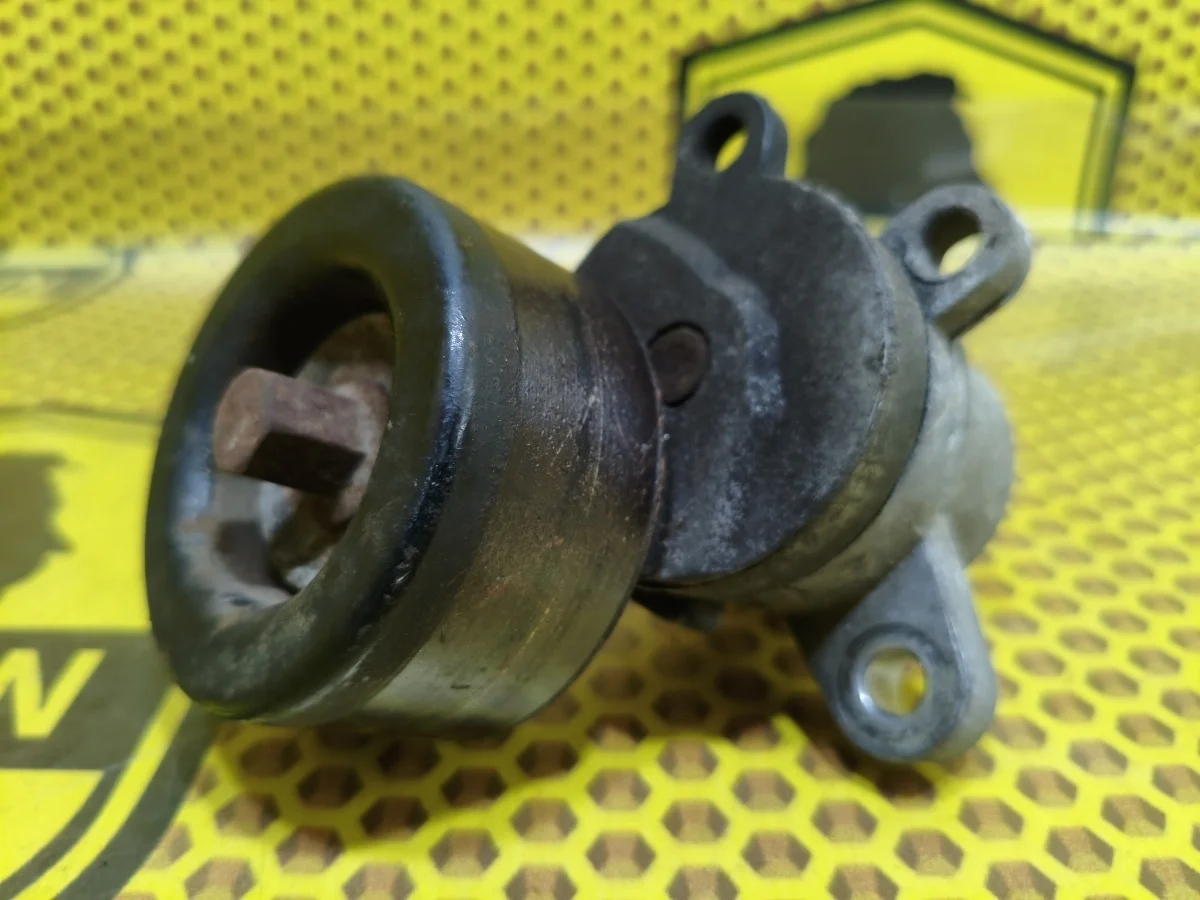 Натяжитель приводного ремня Nissan Murano 2011 11955JA10D Z51 VQ35DE