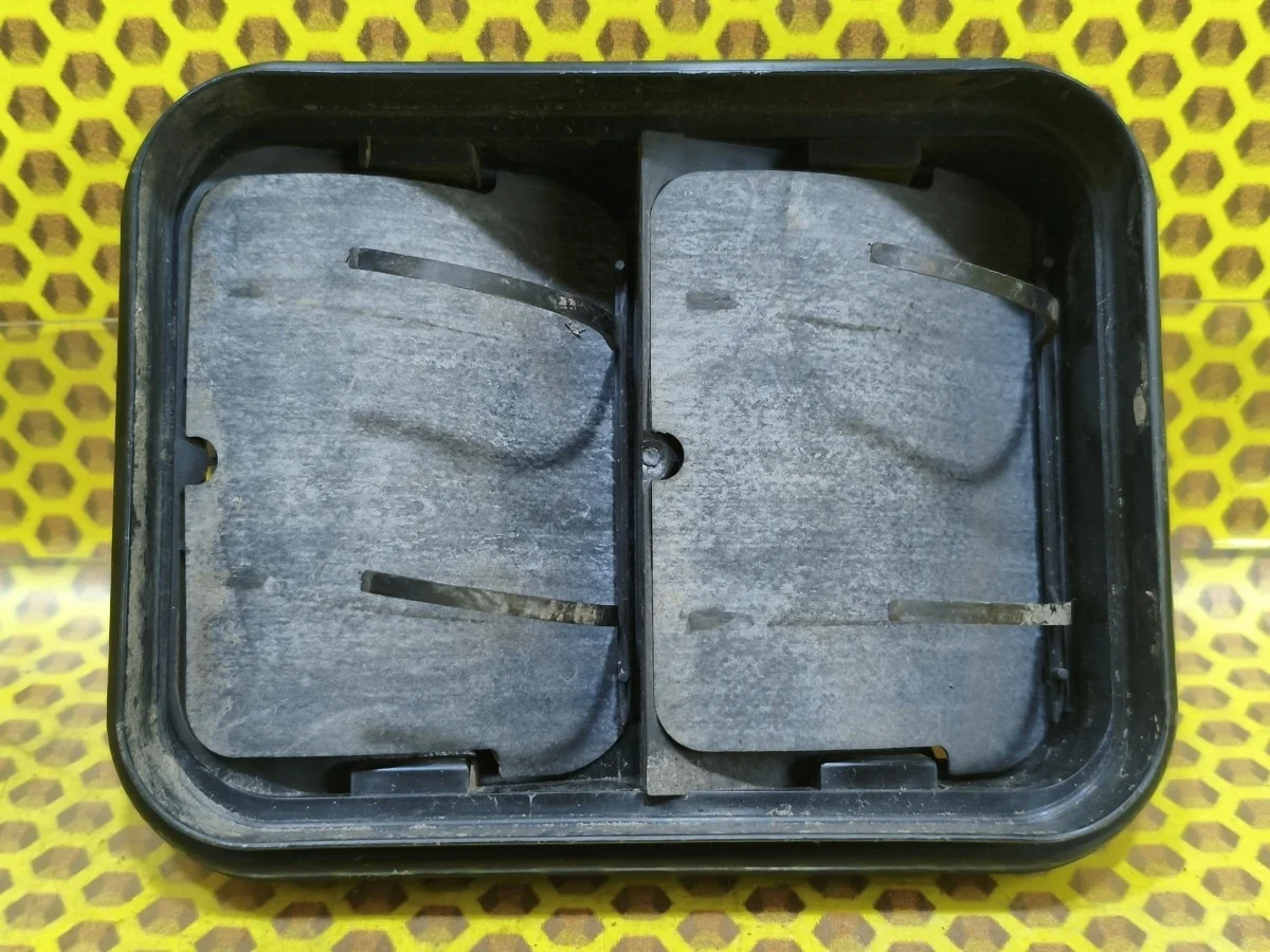 Решетка вентиляционная Nissan Murano 2011 76804ED50A Z51 VQ35DE, задняя левая