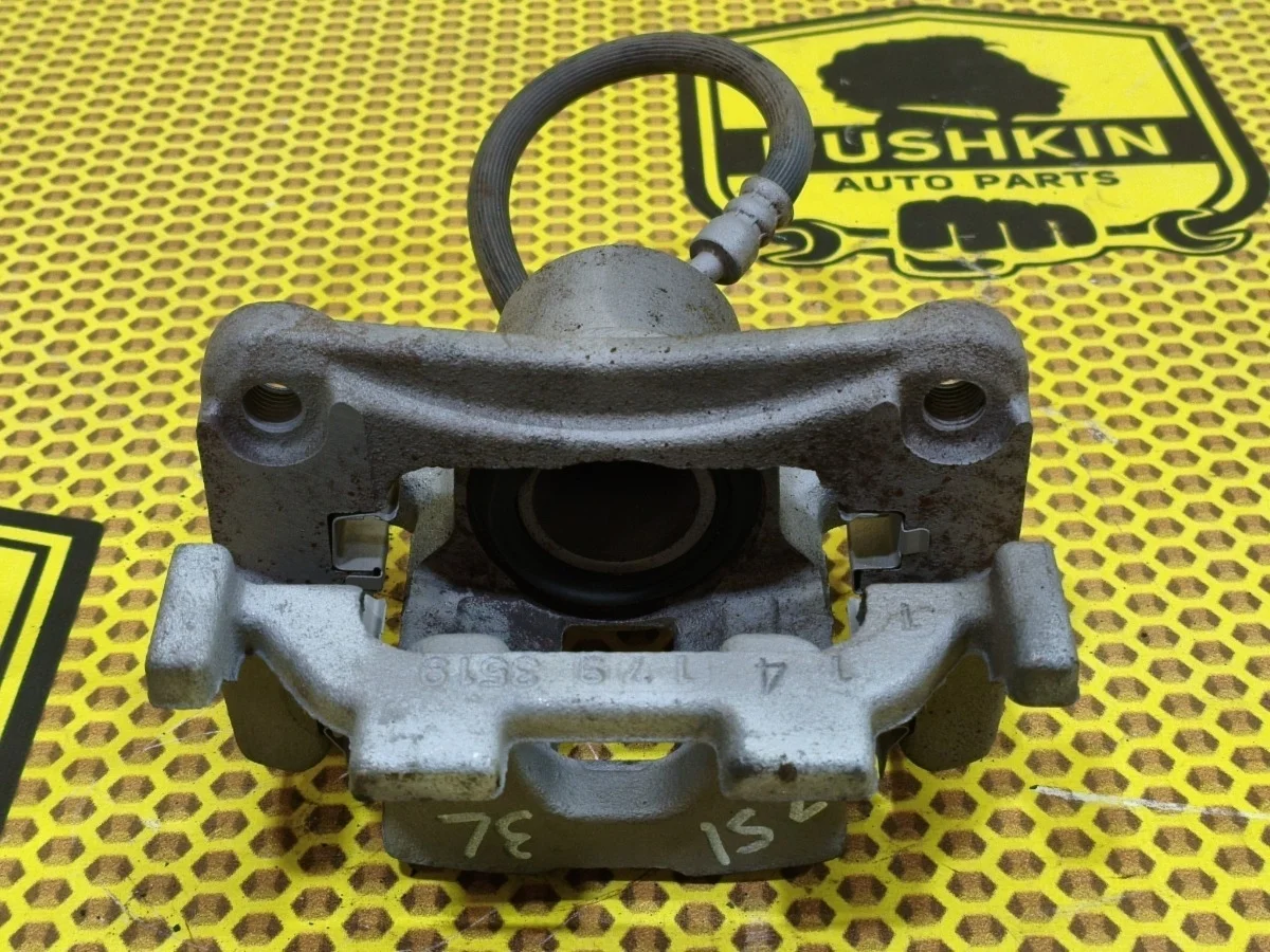 Суппорт Nissan Murano 2011 440111AA0A Z51 VQ35DE, задний левый