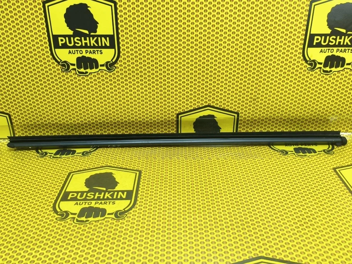 Бархотка внутренняя Nissan Murano 2011 808211AA0A Z51 VQ35DE, передняя левая