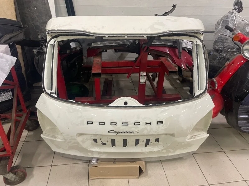 Крышка багажника Porsche Cayenne 2012 958