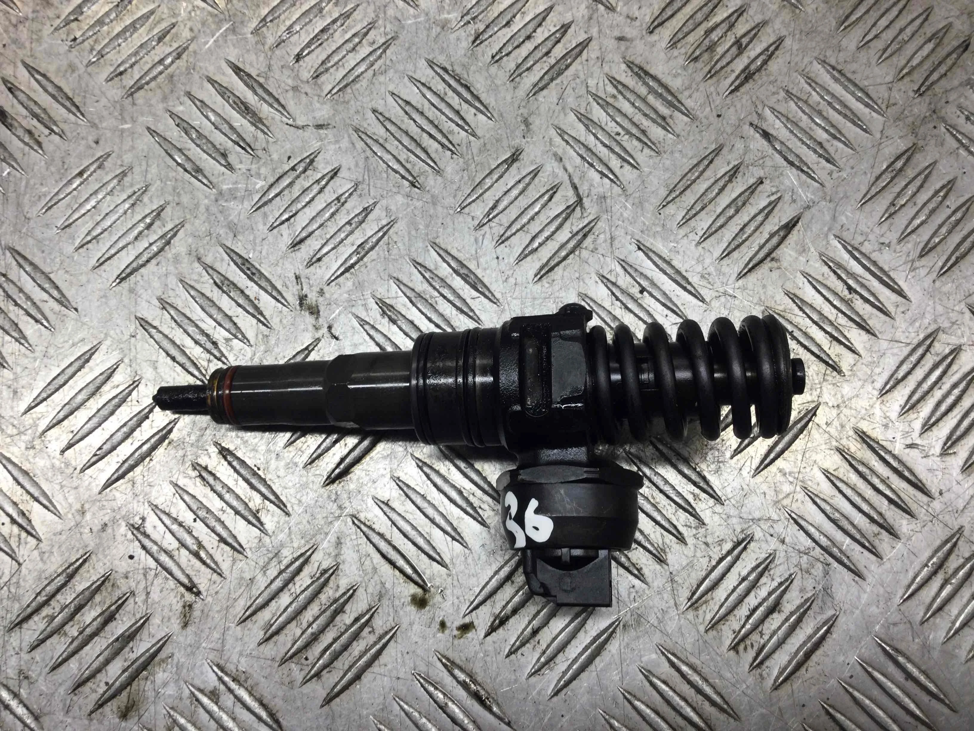 Форсунка Volkswagen Touareg 1 поколение 2002-2007 дизель 2.5 TDI Автомат Внедорожник