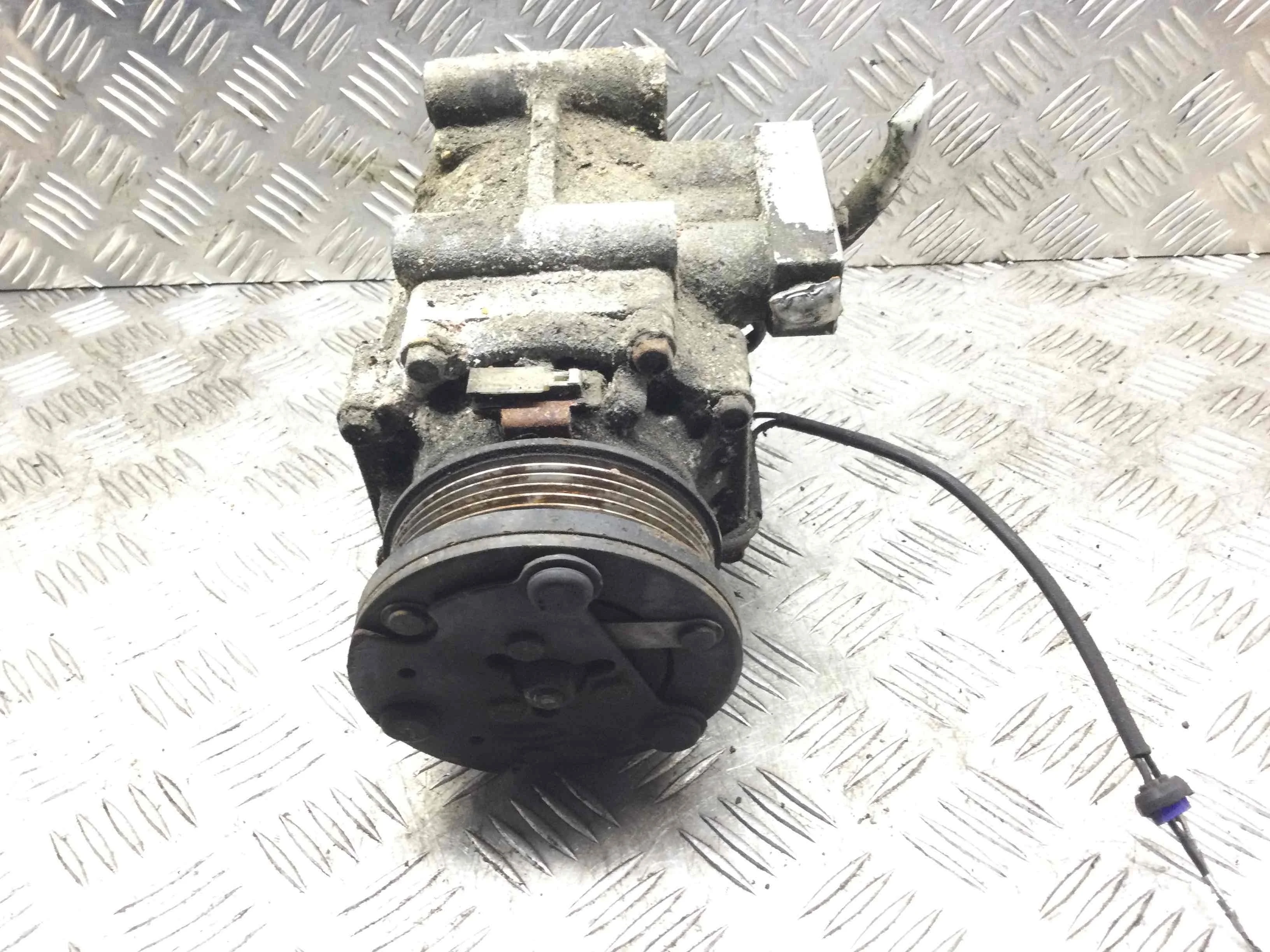 Компрессор кондиционера Ford Focus 1 поколение (1998-2001) бензин 1.6 i Механика Универсал