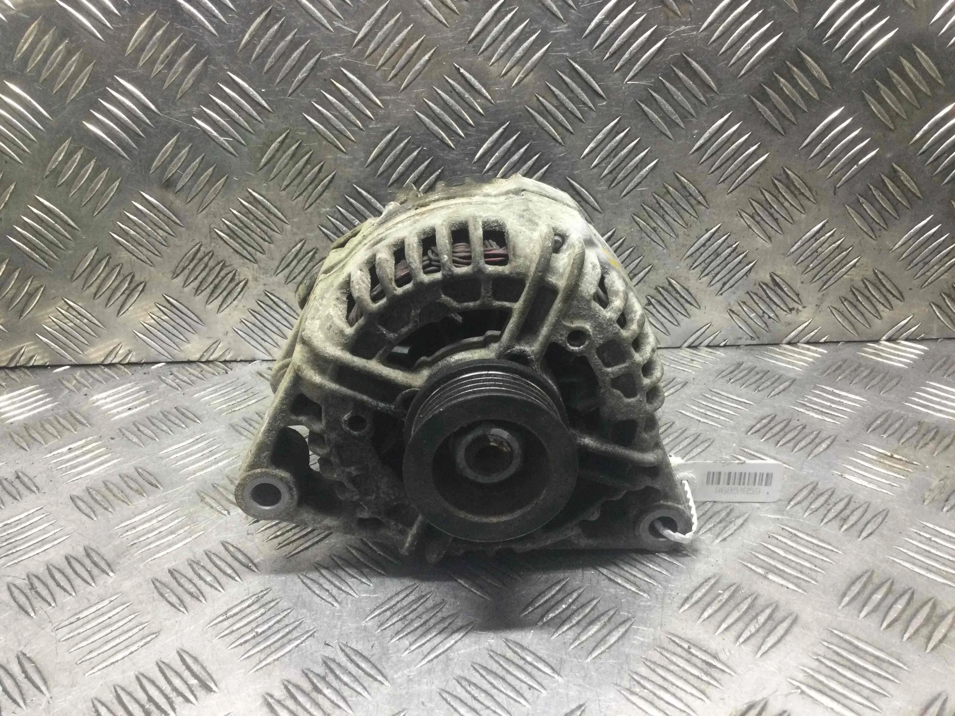 Генератор Opel Astra H 2004-2007 бензин 1.4 i Механика Х/б