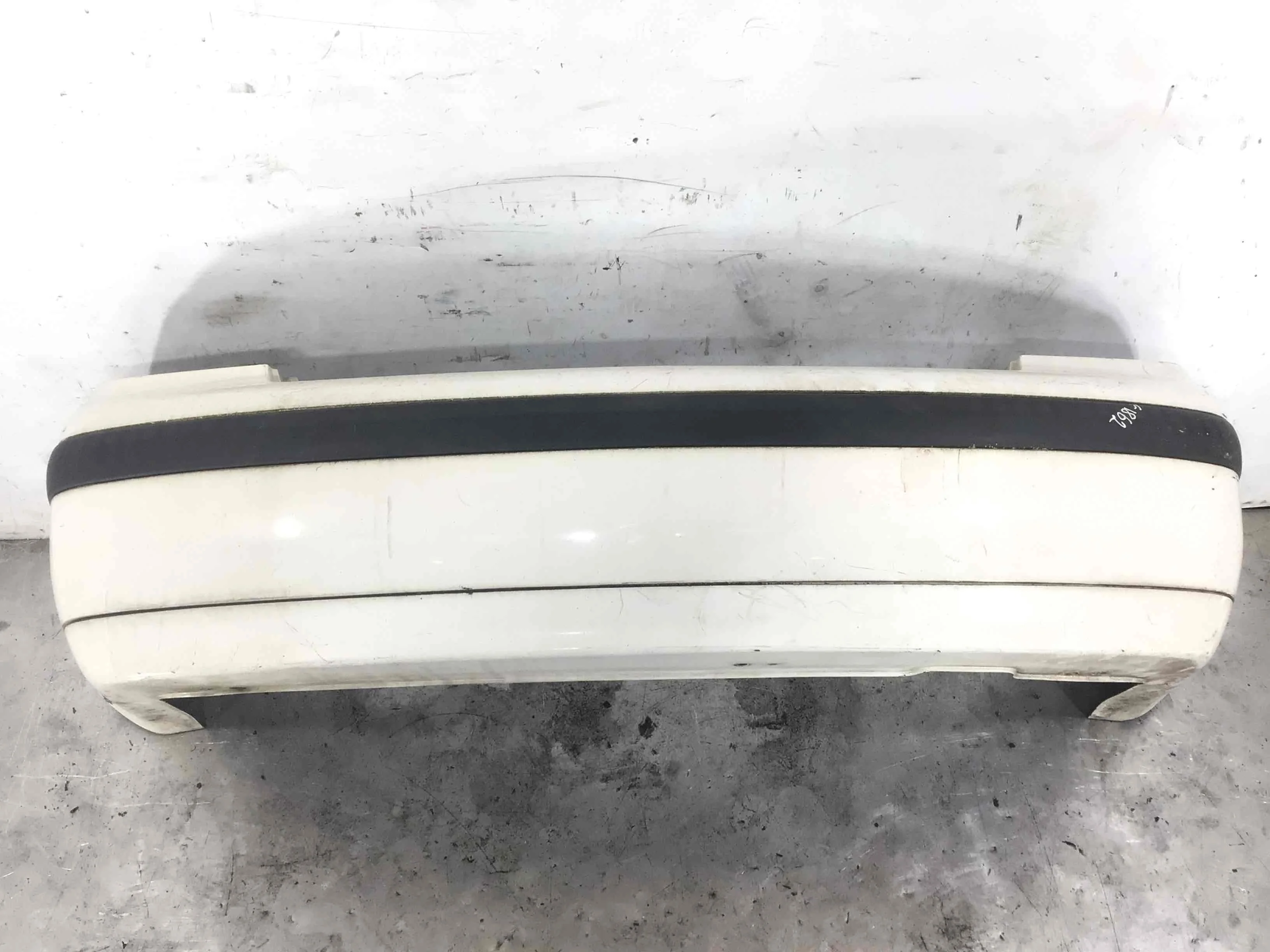 Бампер задний Volkswagen Bora Bora (1J) 1998 - 2005 дизель 1.9 TDI Механика Седан