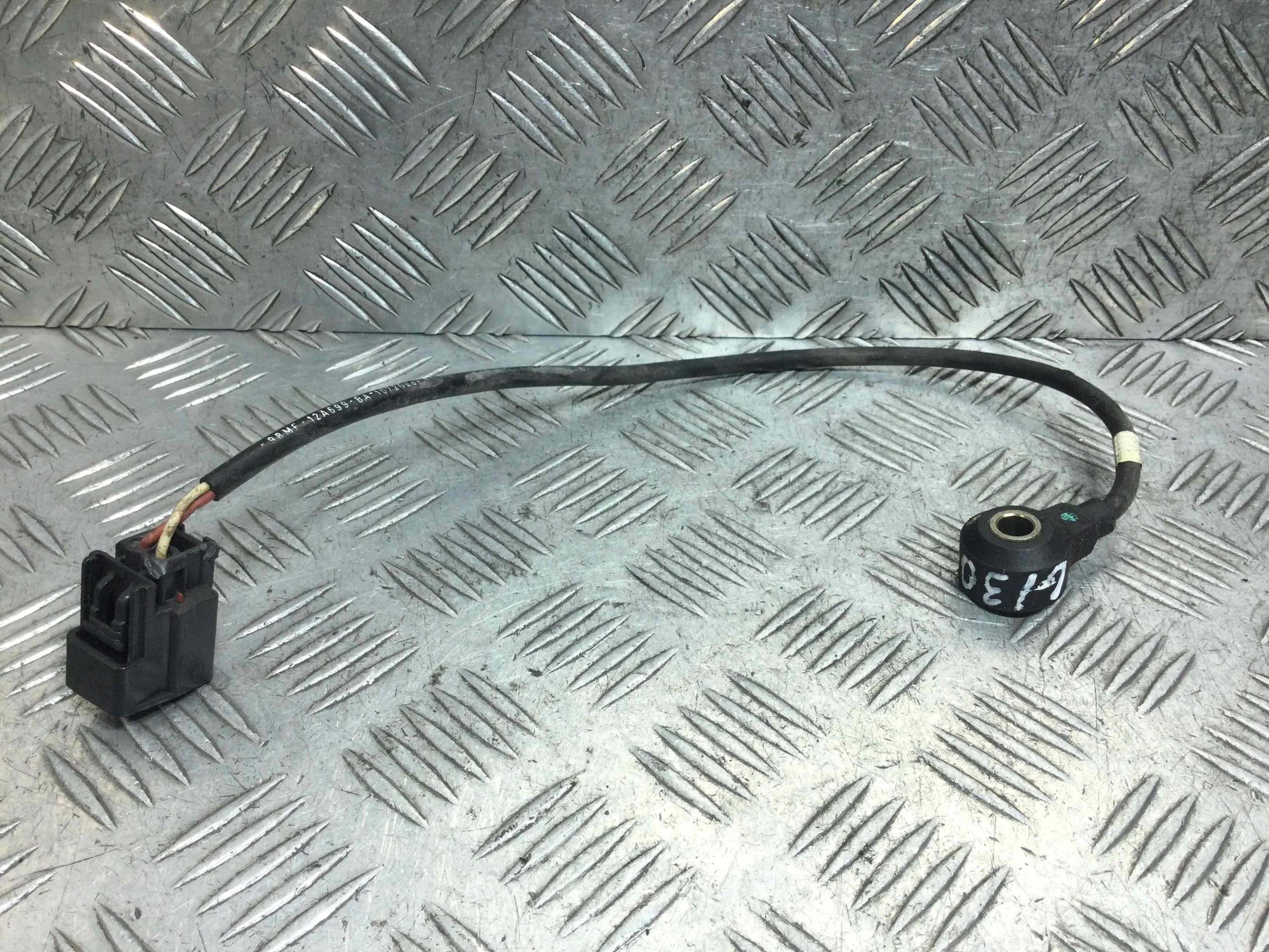 Датчик детонации Ford Focus 1 поколение [рестайлинг] (2001-2005) бензин 1.6 i Механика Х/б