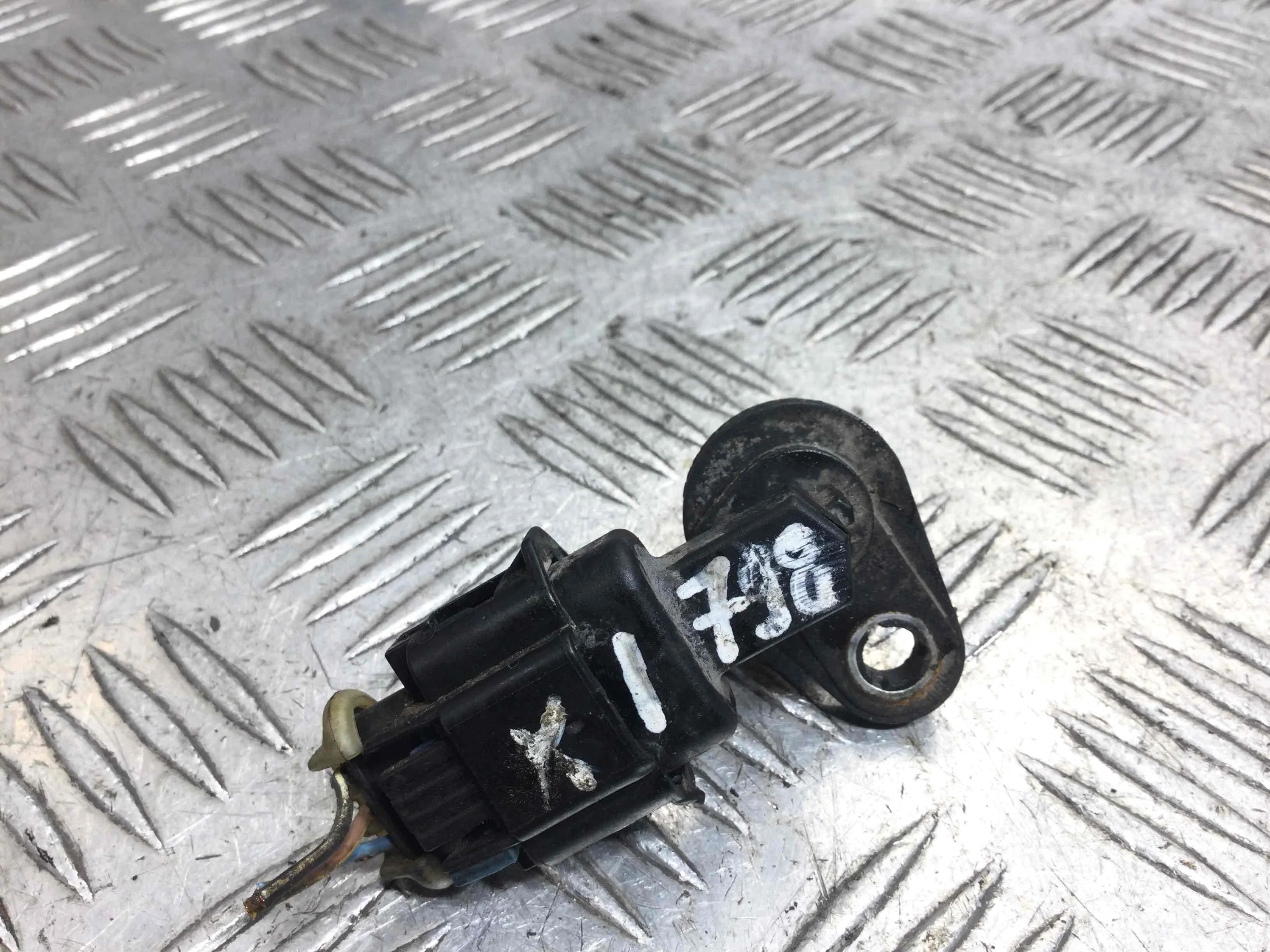 Датчик распредвала Opel Zafira B (2005-2010) бензин 1.8 i Механика Минивэн