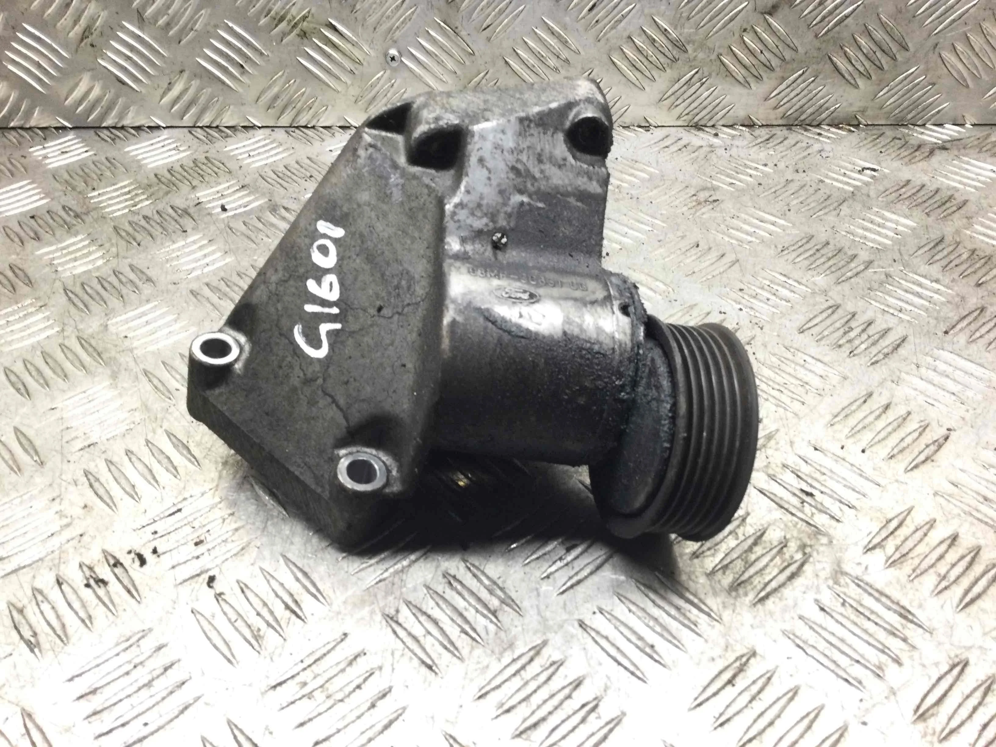 Натяжитель ремня генератора Ford Focus 1 поколение (1998-2001) бензин 1.6 i Механика Универсал