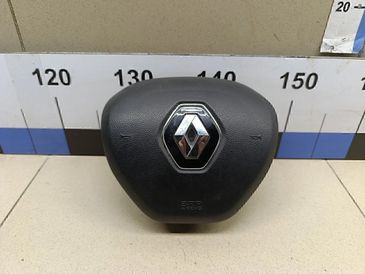 Подушка безопасности в рулевое колесо Duster 2012>