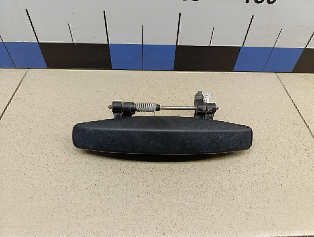 Ручка двери наружная левая Duster 2012>