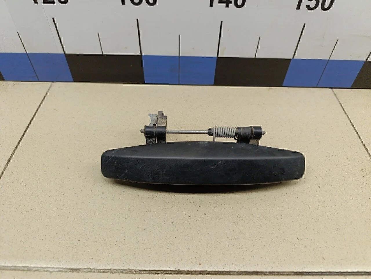 Ручка двери наружная правая Duster 2012>