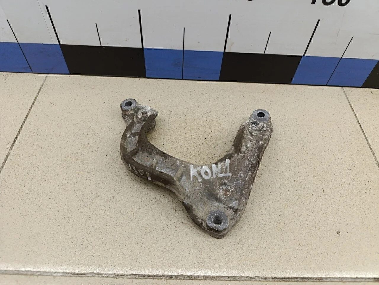 Кронштейн кондиционера ASX 2010-2016