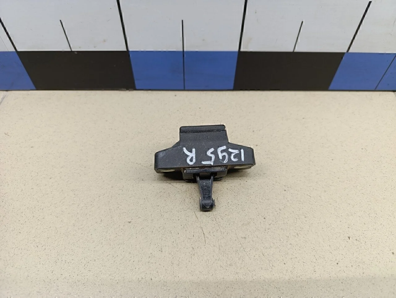 Замок багажника Clio/Symbol 1998-2008