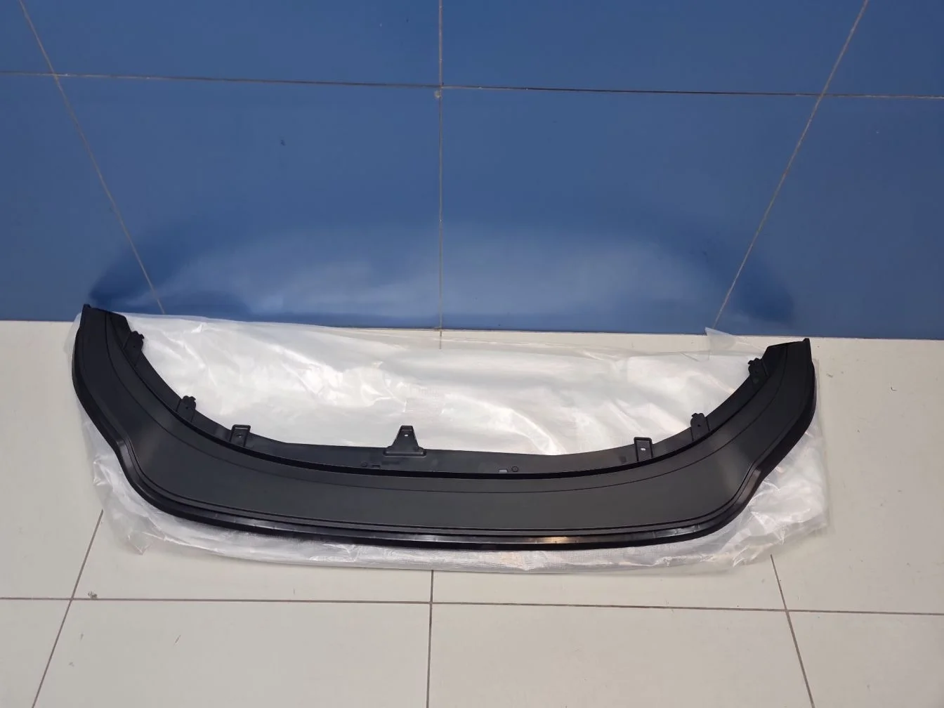 Юбка переднего бампера для Volkswagen Polo Sedan 2011-