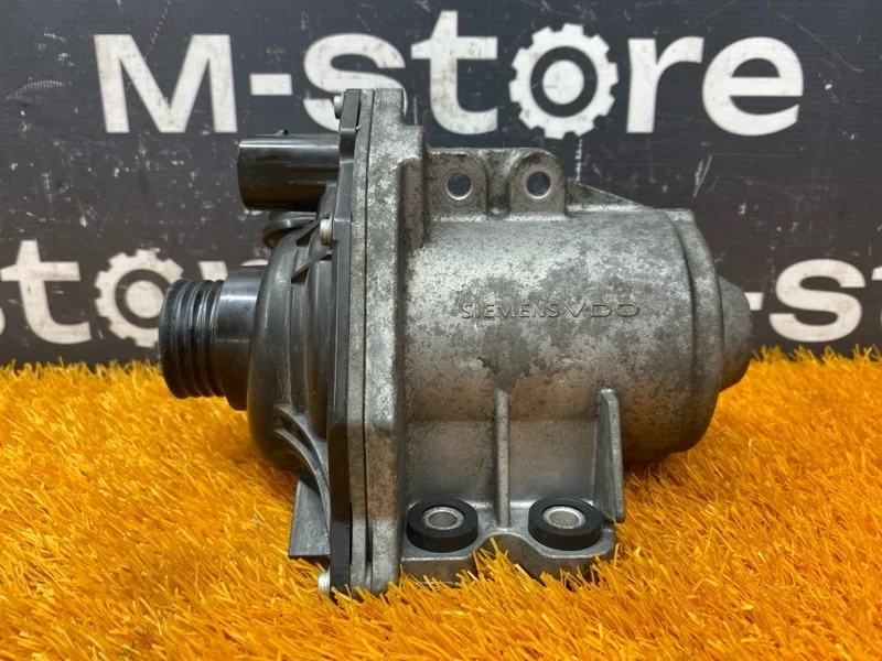 Помпа Bmw X6 2008 11515A05704 E71 N54B30A