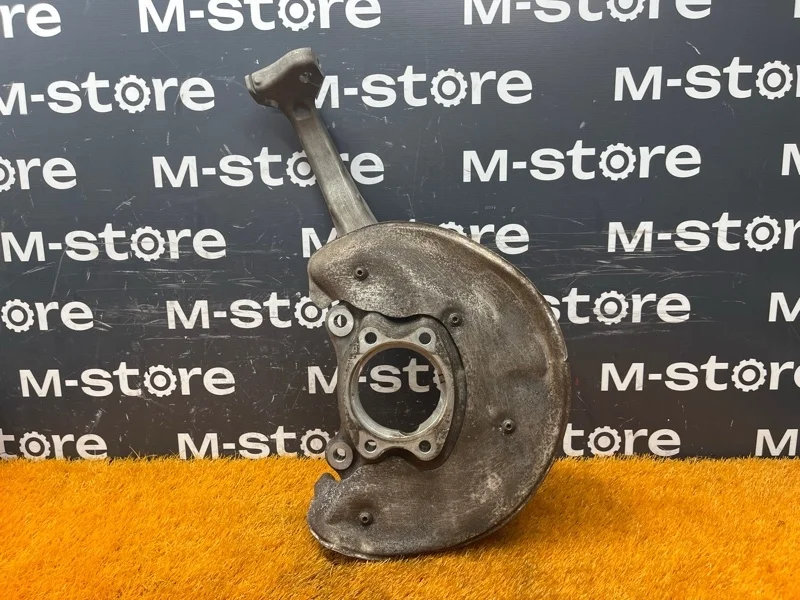 Кулак поворотный Audi A5 2012 4G0407254B 8T CDN, передний правый