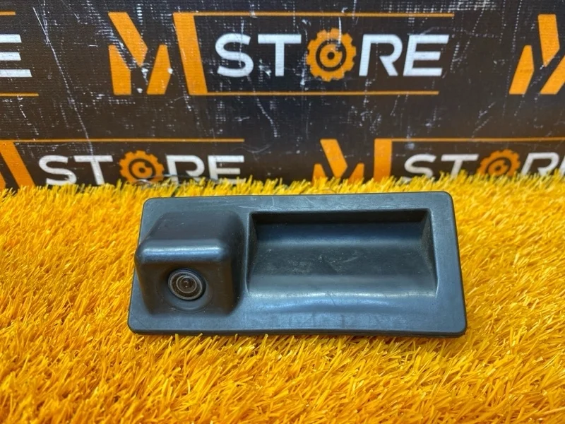 Камера заднего вида Audi Q5 2009 5N0827566Y 8R CALB