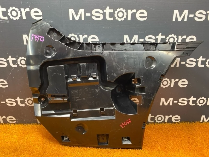 Крепление бампера Bmw 5-Series 2011 51127184768 F10 N20B20A, заднее правое