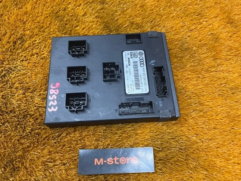 Блок управления бортовой сети Volkswagen Touareg 2011 4H0907063BD 7P CGRA