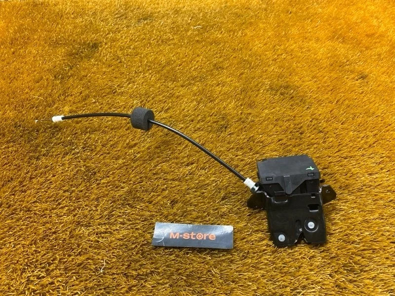 Замок багажника Mercedes-Benz Cls-Class 2005 A1717500085 W219 113.967