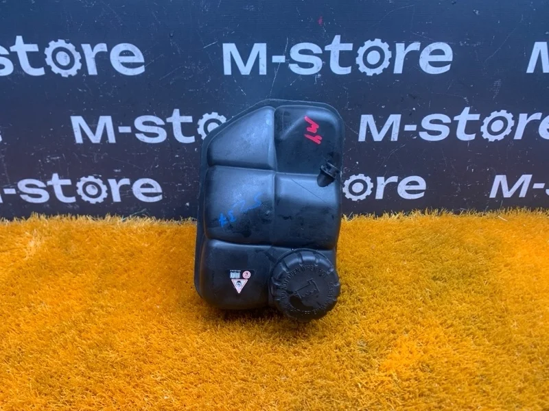 Бачок расширительный Mercedes-Benz E-Class 2007 A2115000049 W211 272.943