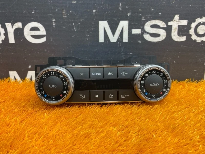 Блок управления климат-контролем Mercedes-Benz C-Class 2009 A2048304190 W204 271.950