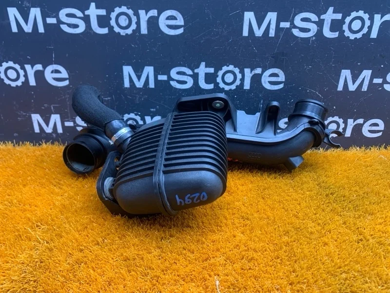 Резонатор воздушного фильтра Audi A4 2013 8K0145673AJ B8/8K CDN