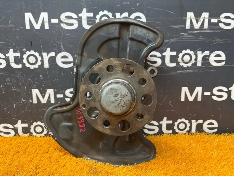 Ступица Mercedes-Benz C-Class 2009 A2043320101 W204 271.950, передняя правая