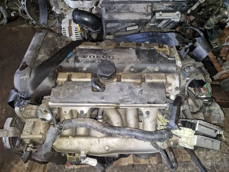 Двигатель b5254t Volvo XC70 2005 SZ