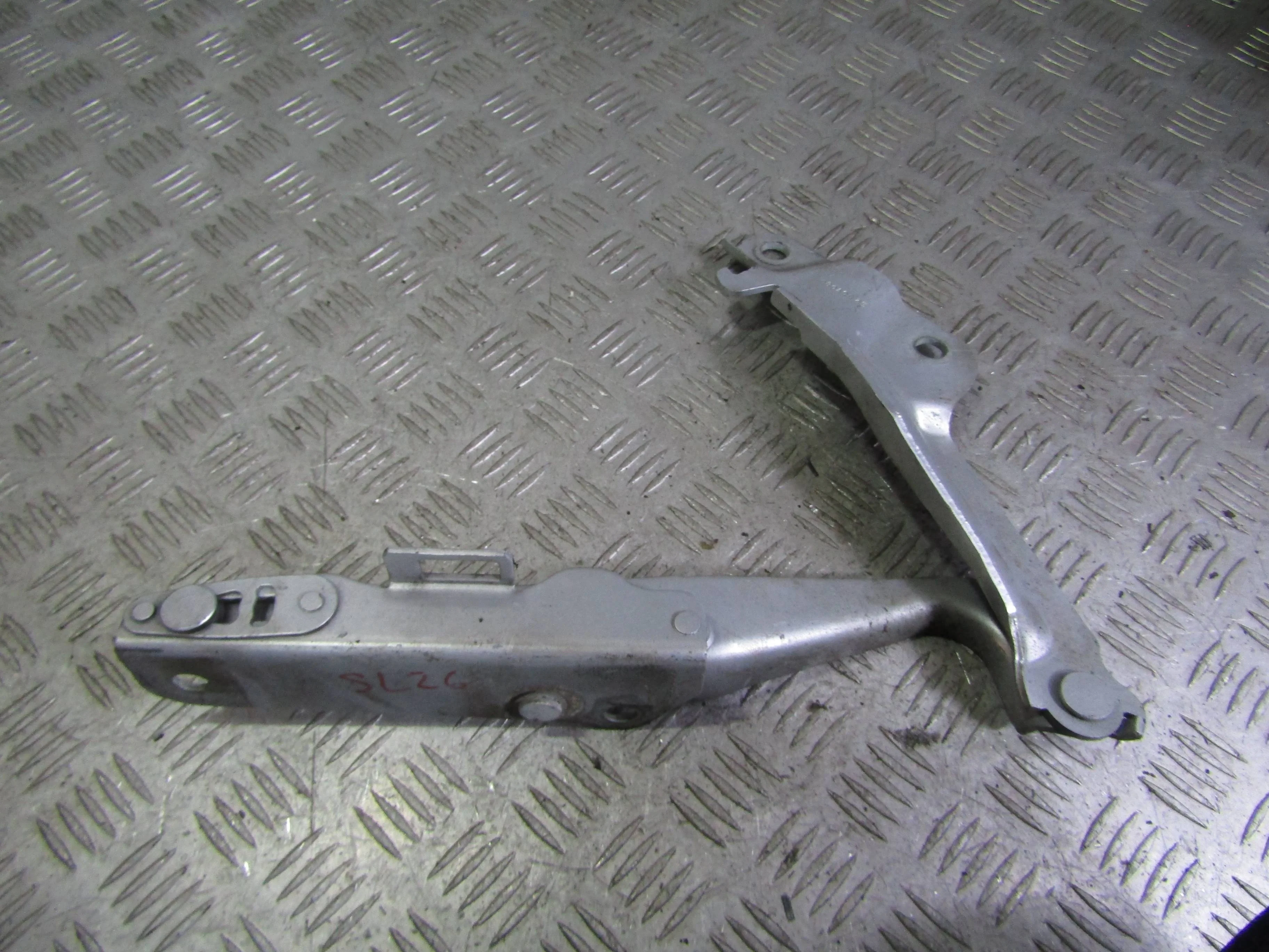 Петля капота левая JAGUAR XF I рестайлинг (2011—2