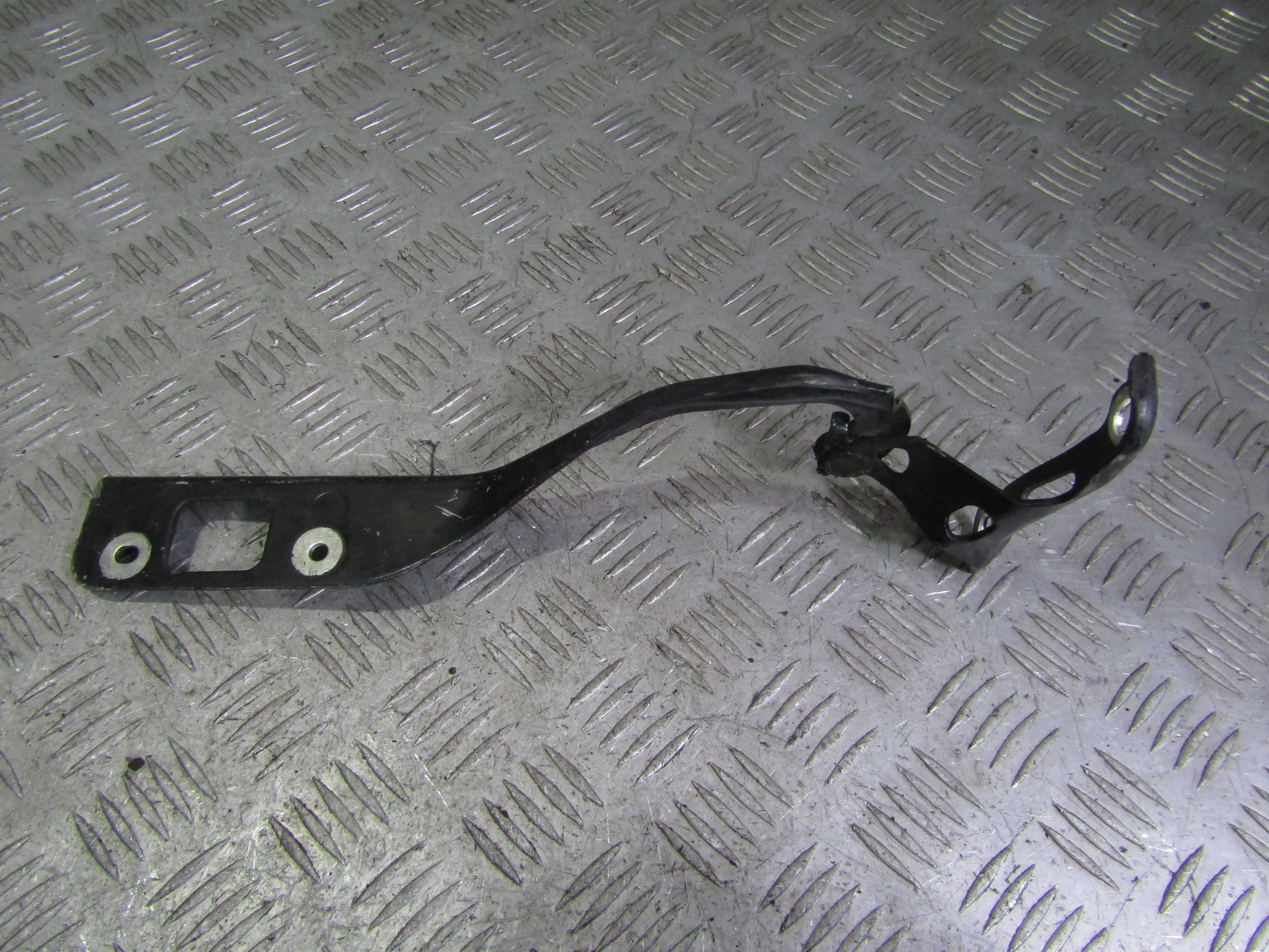 Петля капота левая HONDA Civic VIII (2005—2009)