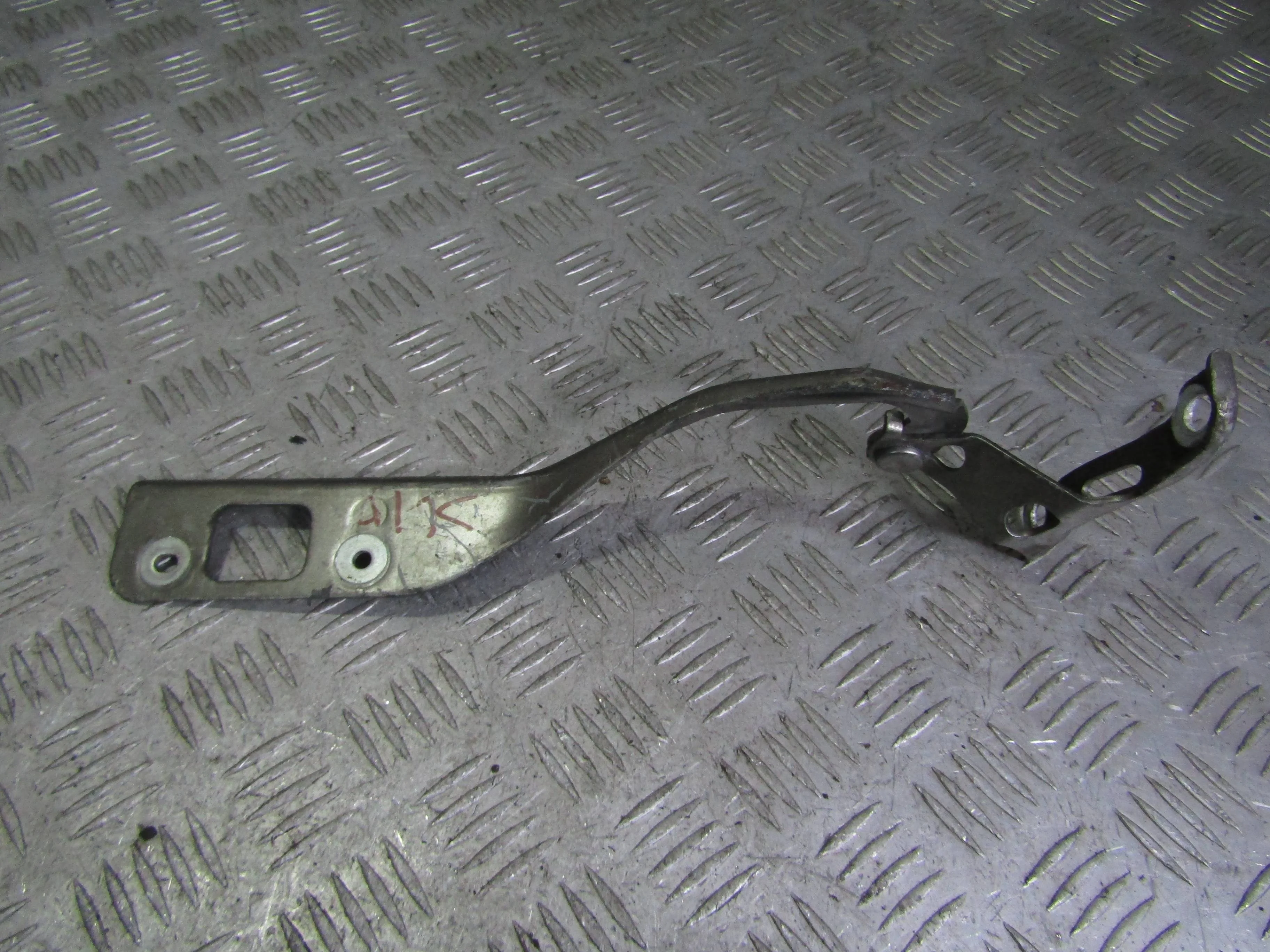 Петля капота левая HONDA Civic VIII (2005—2009)