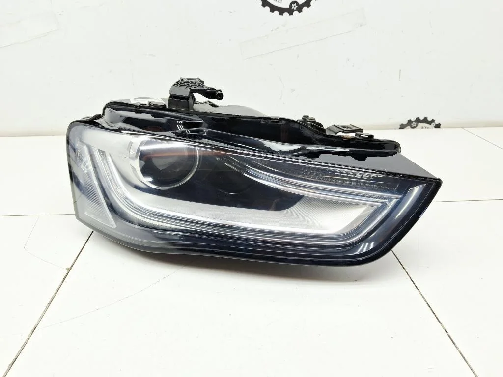 Фара правая Audi A4 8K0941006C B8