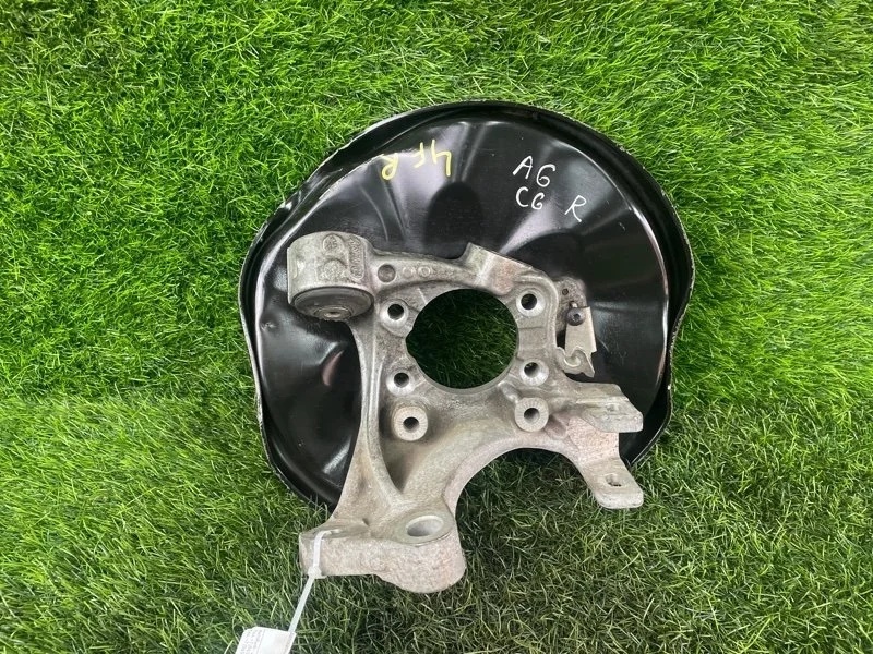 Кулак поворотный Audi A6 2005 4F0505434G C6 AUK 3.2, задний правый