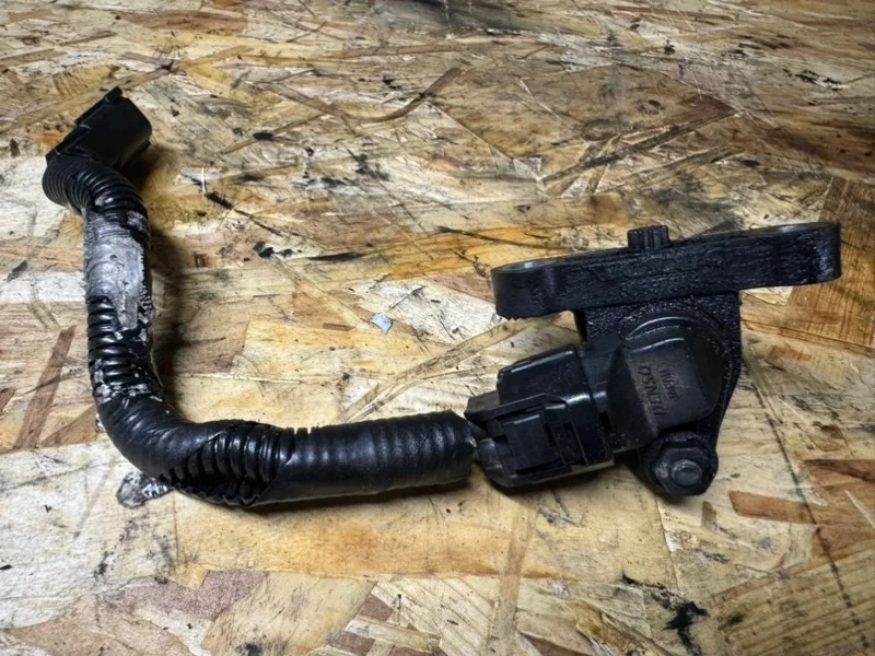 Датчик коленвала Volvo XC90