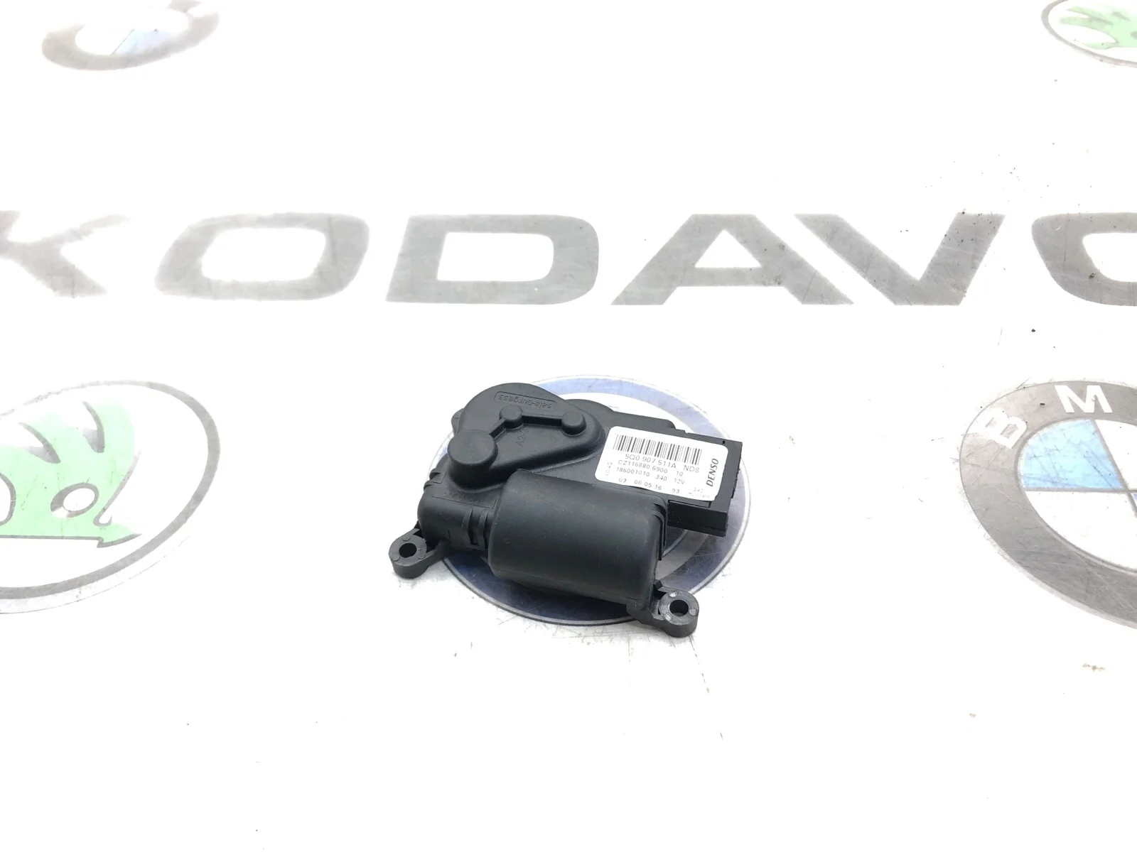 Сервопривод заслонки печки Skoda Superb 2016 5Q0907511A 3 (3V) 2.0 CRLB