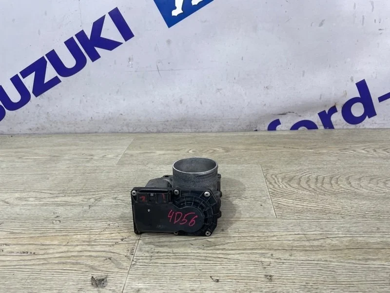 Дроссельная заслонка Mitsubishi L200 2009 KB4T