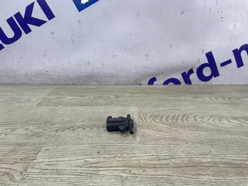 Клапан вентиляции топливного бака Nissan Pathfinder 2010 R51