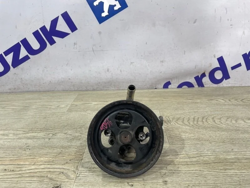 Насос гидроусилителя руля Mitsubishi L200 2009 KB4T