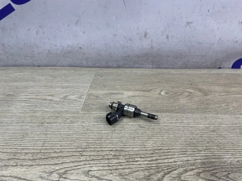 Форсунка топливная Chevrolet Camaro 2013