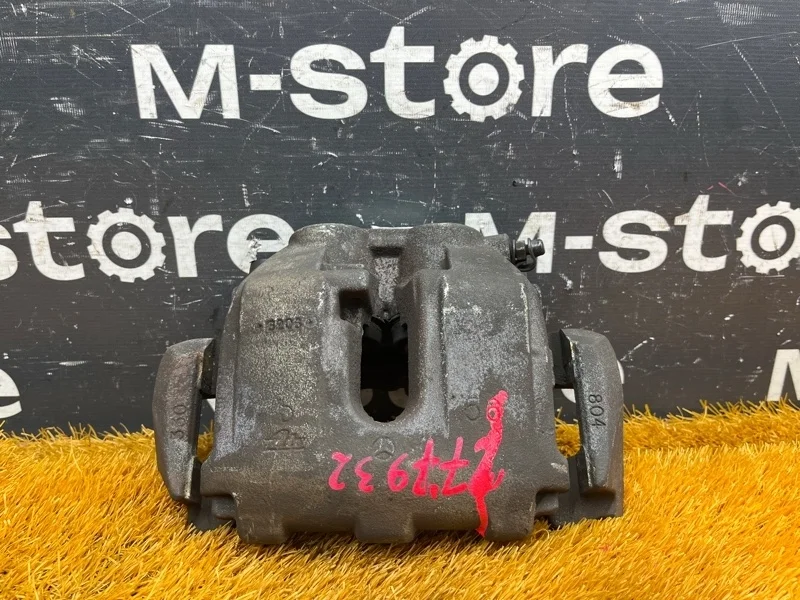 Суппорт Mercedes-Benz M-Class 2006 A1644202483 W164 272.967, передний правый