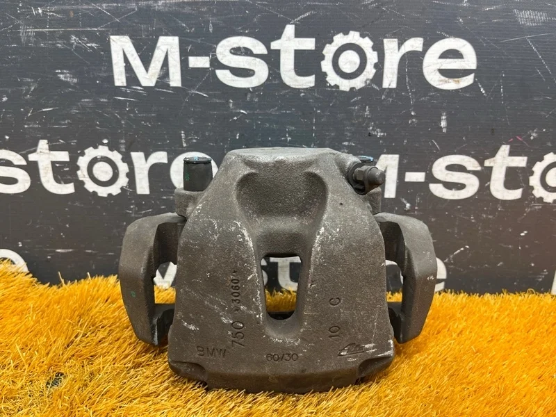 Суппорт Bmw X6 2013 34116776784 E71 N55B30A, передний правый