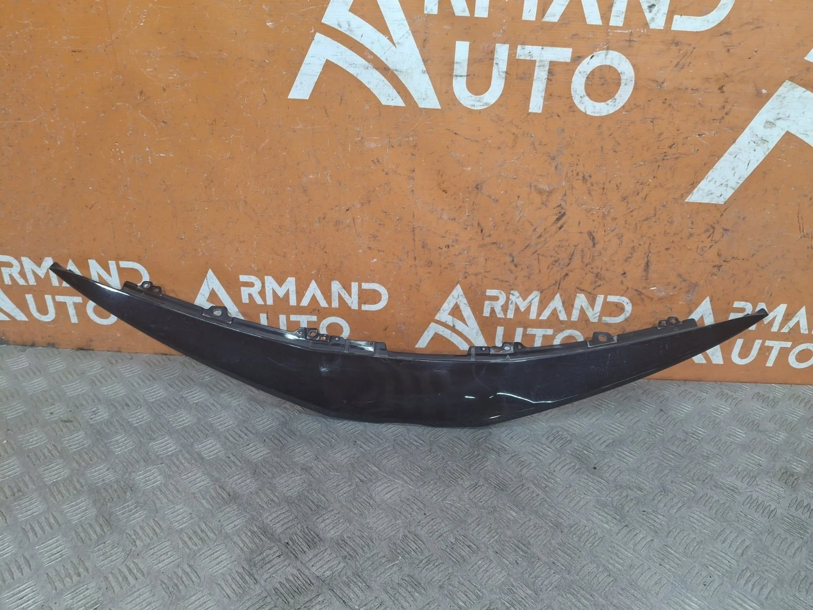 Накладка решетки радиатора Toyota Camry 2020-нв 8 XV70