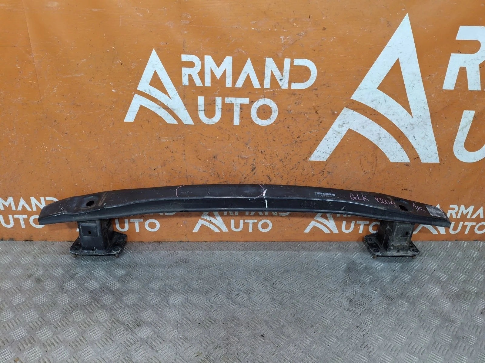 Усилитель бампера Mercedes GLK-Class 2008-2015 X204