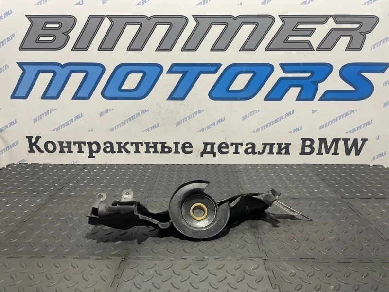 Уплотнитель капота BMW 316 F30