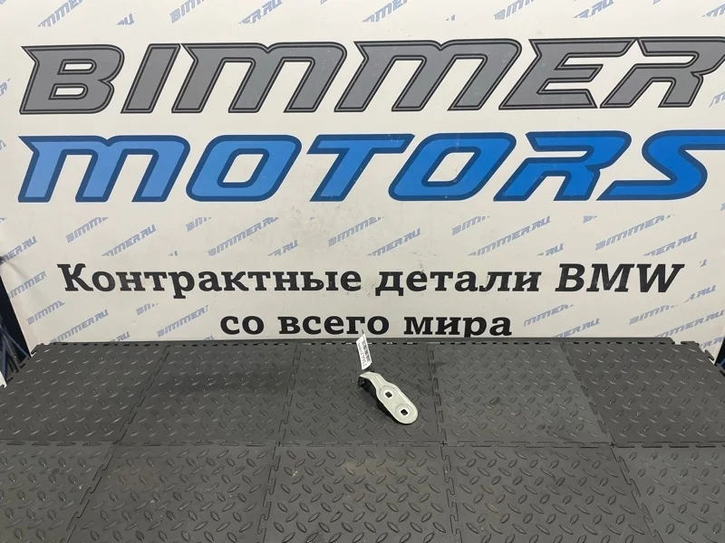 Кронштейн крыла BMW 520d 41357207208 F11 N47D20C, правый