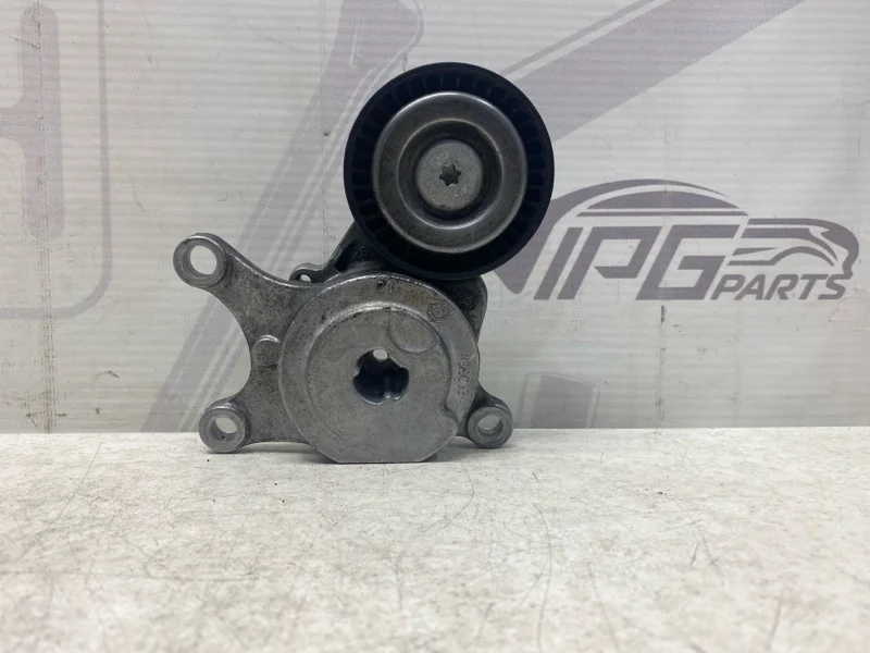 Натяжитель приводного ремня Mercedes-benz 2016 W246