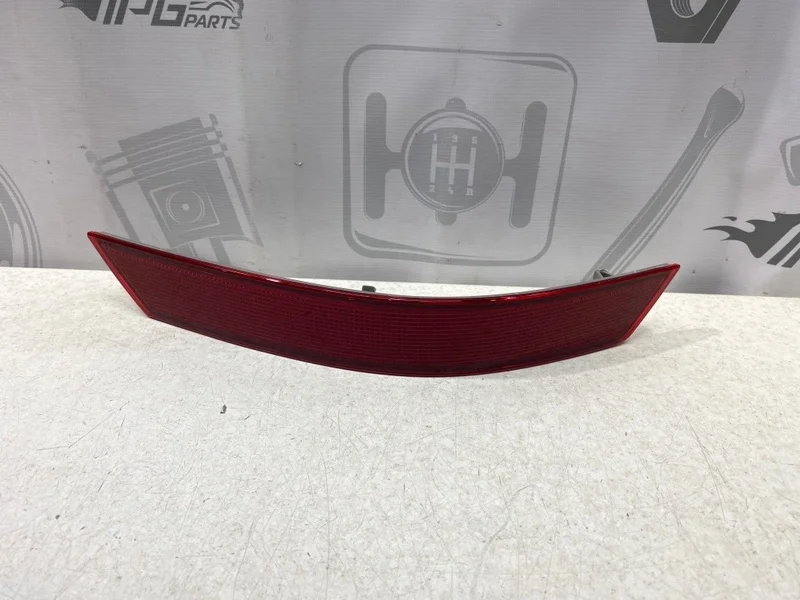 Отражатель в задний бампер правый Mercedes-benz ML W164